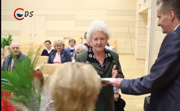 Virágos emberek - DSTV videóval