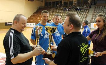 Az öreg fiúk megmutatták