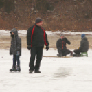 Korcsolyázás a szabadstrandnál
