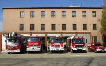  Műszaki mentésnél és tűzesetnél is dolgoztak a dunaújvárosi tűzoltók 