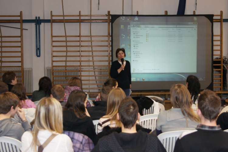 Pártok harca a középiskolában