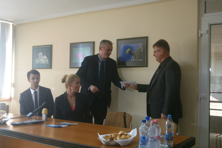 Gyűlik a pénz a CT-re