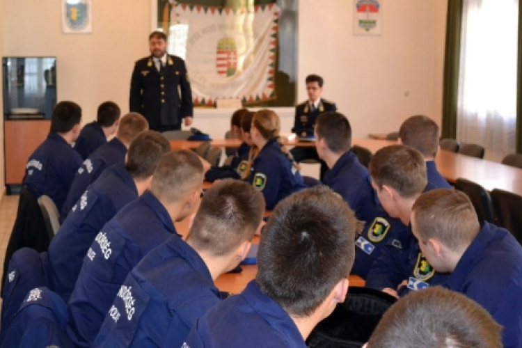 Új rendőrök érkeztek Ercsibe