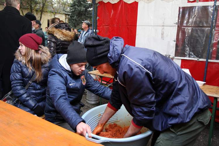 Pentelei Kolbászfesztivál