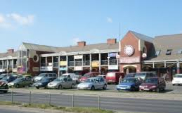 A piac ünnepi nyitva tartása