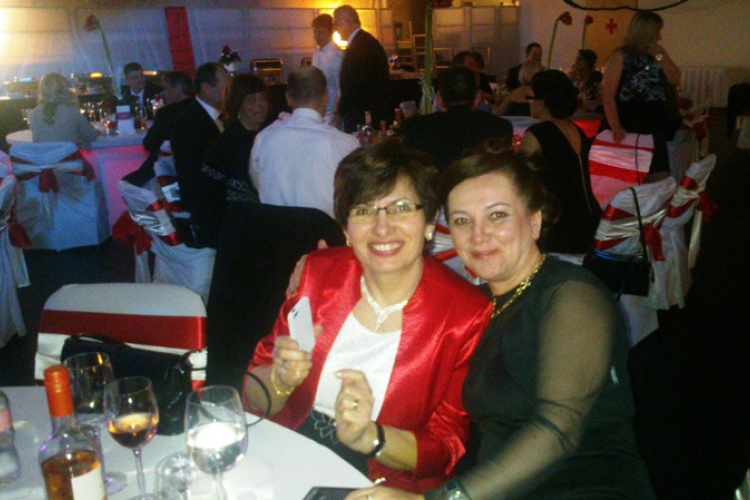 Vállalkoznak és báloztak