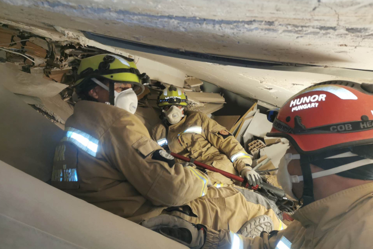 A HUNOR nem adja fel