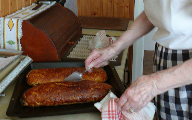 Irmácska mákos bejglije