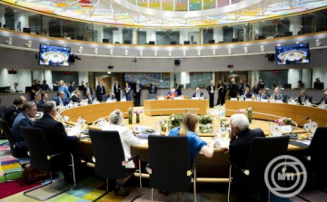 27-ből 26 tagállam támogatja Ukrajna uniós tagságát