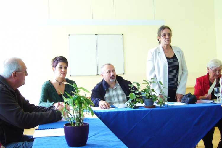 Dunamenti Regionális Népfőiskola sodródó fiatalok munkahelyhez jutásáért