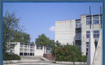 Öltözz pirosba akció az Aranyban