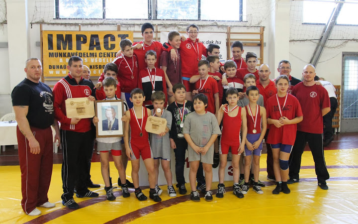 Éremeső a birkózóknál