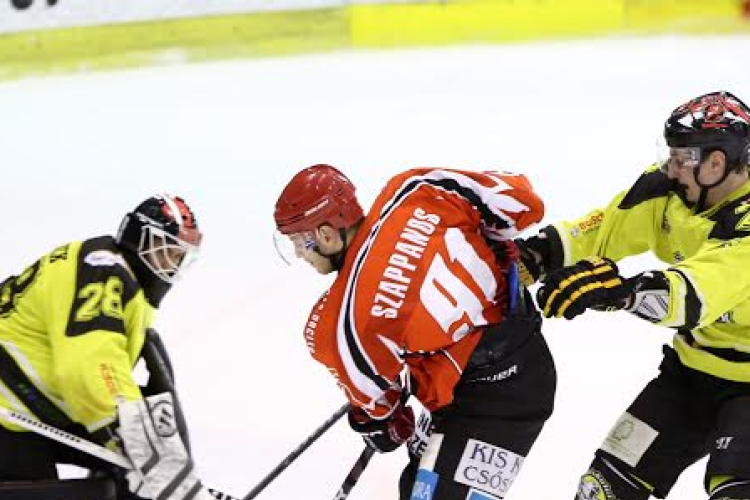 Mol Liga: Első fogadta a másodikat