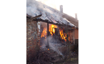 Sorház gyulladt ki Nagyvenyimen