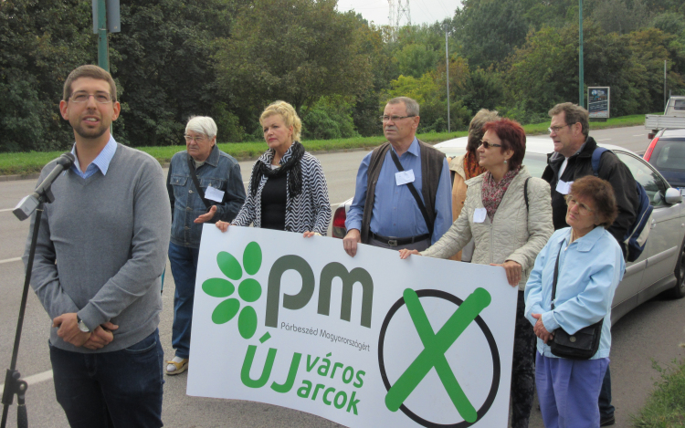 A földekért lassított a PM