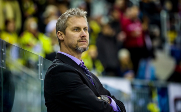 Egy évvel hosszabbított Jason Morgan