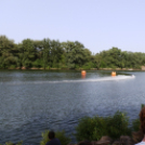 Motorcsónak két napon keresztül