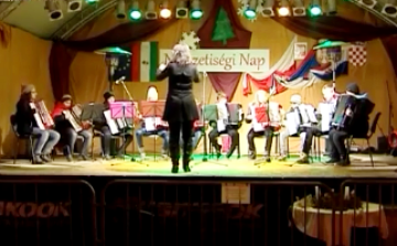 Zene és tánc minden nap a Karácsonyi Vásárban- DSTV videóval