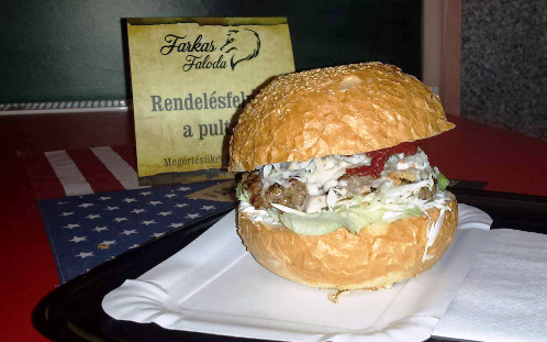 Ahol kézzel készítik még a tortilla lapot is…