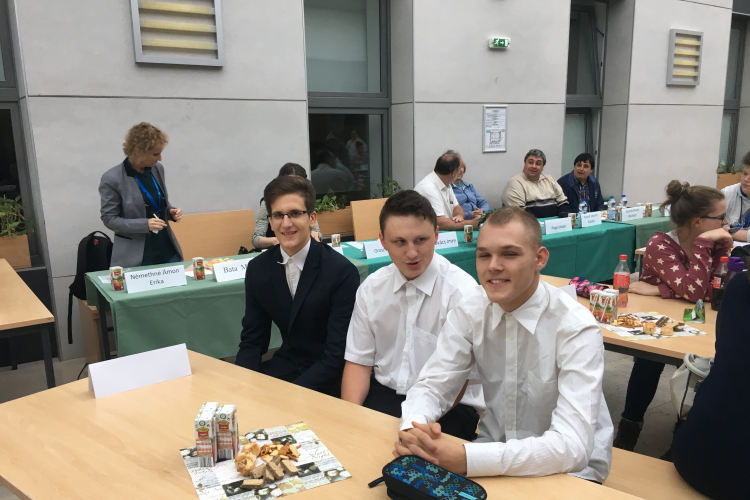 Komplex természettudományi vetélkedő a Bánkiban