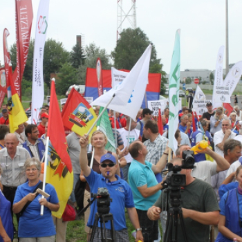 Tüntetés a Hankooknál