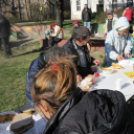 Húsvéti ételosztás