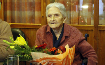 Újabb szépkorút köszöntöttek 