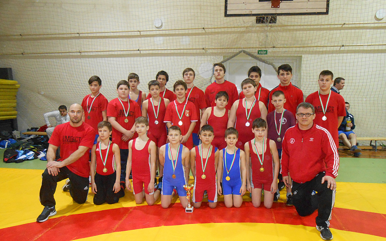 Szépen szerepeltek Dunaferr SE birkózói