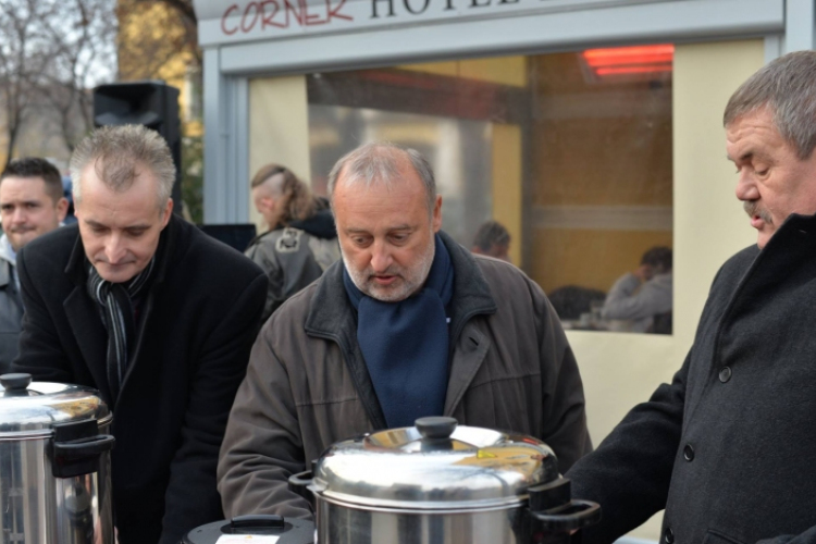 Jótékony forralt bor és tea