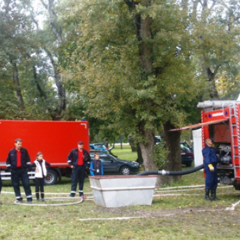 Túzoltók versenyben