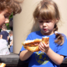 1 mosoly = 1 ajándék