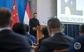 Kínai elektrolitgyártó Szolnokon hozza létre első európai üzemét