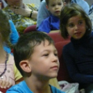 A rendíthetetlen sündisznócska, a Szeleburdi Meseszínház előadásában