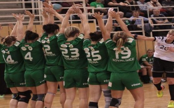 Bronzért játszanak a lányok