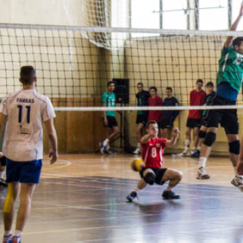 A Junior gárda küzdelme