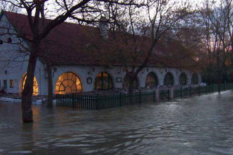 Vízben áll az Alsó-Dunapart