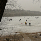 Korcsolyázás a szabadstrandnál