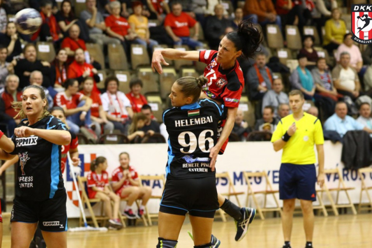 Nehéz, de nem megoldhatatlan feladat vár a kézis lányokra