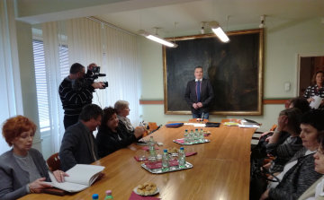 Igazgatókat és a vezetőedzőt is fogadta a polgármester