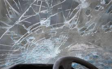 Halál az M6-oso Rácalmásnál