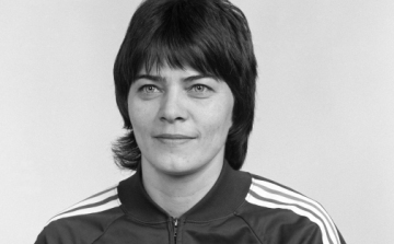 Elhunyt Sterbinszky Amália, az évszázad legjobb magyar női kézilabdázója