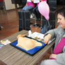 Séta a mellrák ellen nőnapon