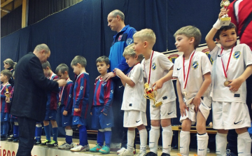 Utánpótlás focikupa