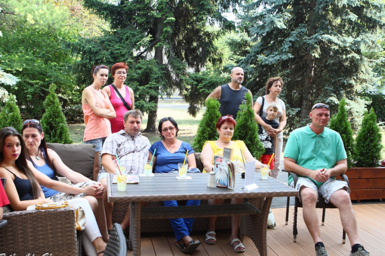  Az Acélbikáknak kellenek a fizető szurkolók