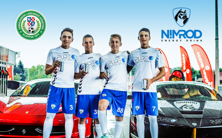 Emléktorna két fiatalért