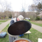 Húsvéti ételosztás