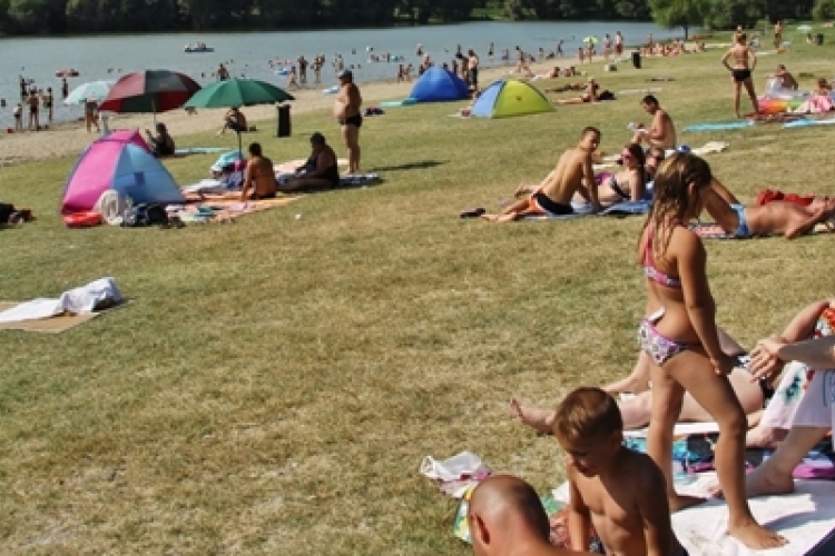 Táborvezető kerestetik!