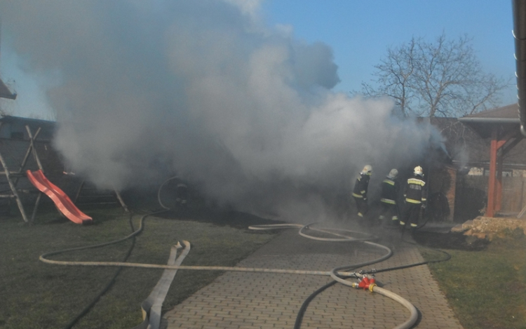 A garázs leégett, a ház nem