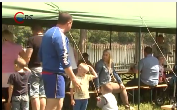 A rendőrök is kikapcsolódtak- DSTV videóval