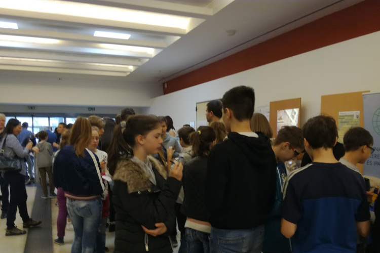 Munkát és lehetőséget